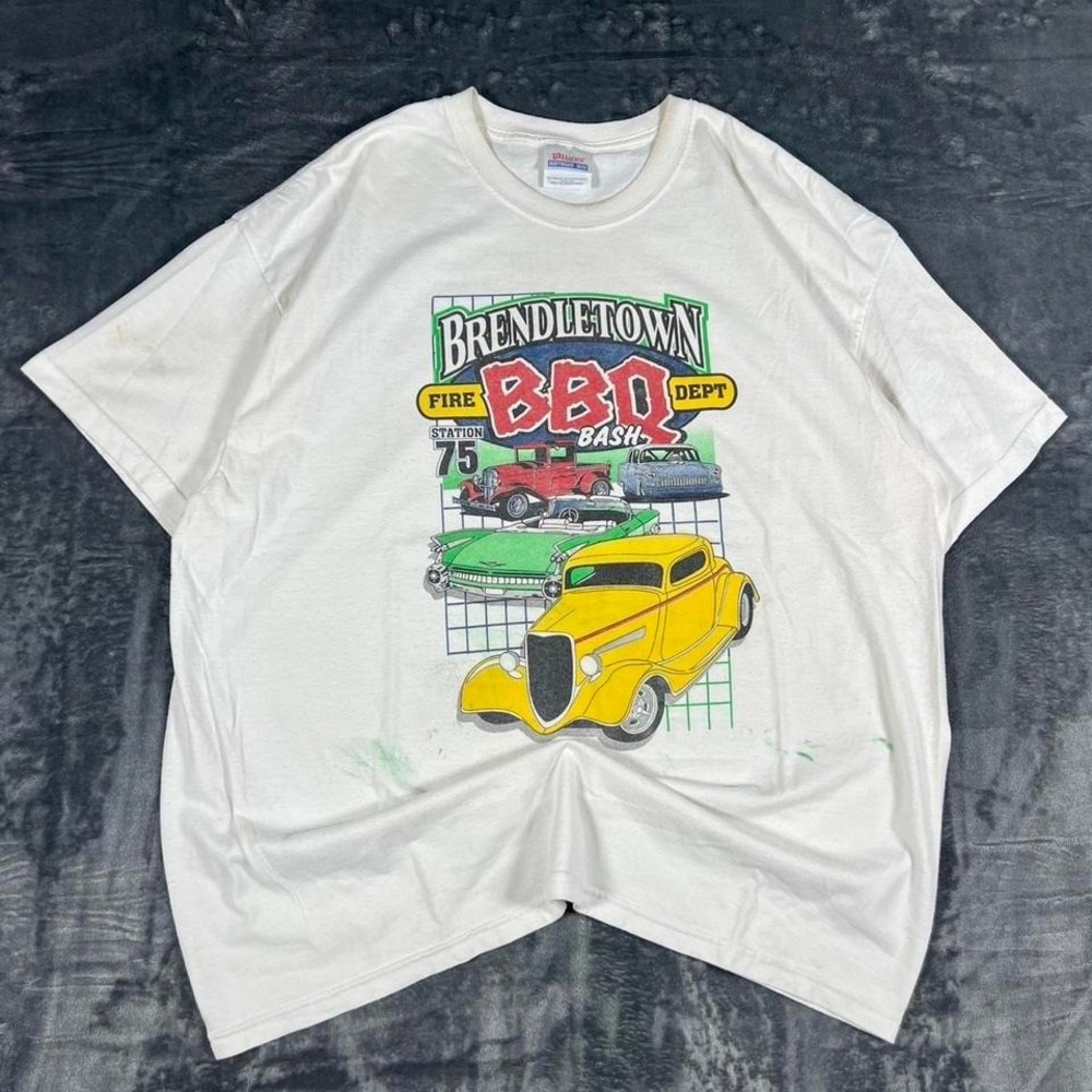 Y2K Brendletown BBQ Bash White Graphic T-Shirt - size 2XL - measurements listed